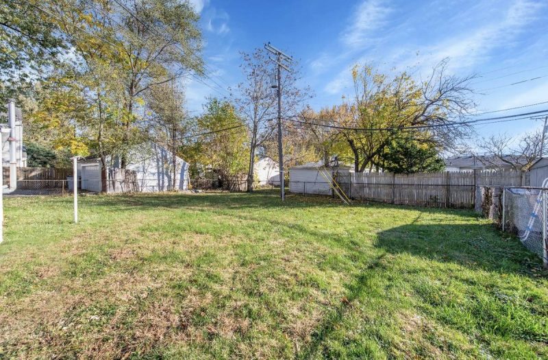 Rent-To-Own Hazel Park Move-In Ready 2BR RTO