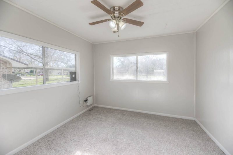 Lakefront Home on George Taylor Lake Livingston Texas Owner Finance or Rent to Own